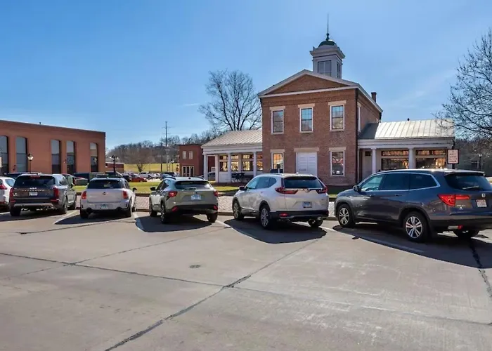 Victory #1 On Main St W/ Reserved Parking * Galena